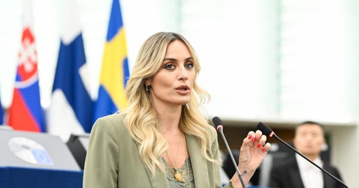 Ελεονώρα Μελέτη: Είναι χυδαίο ανήλικα παιδιά να γίνονται influencers με τους περήφανους γονείς να χειροκροτούν