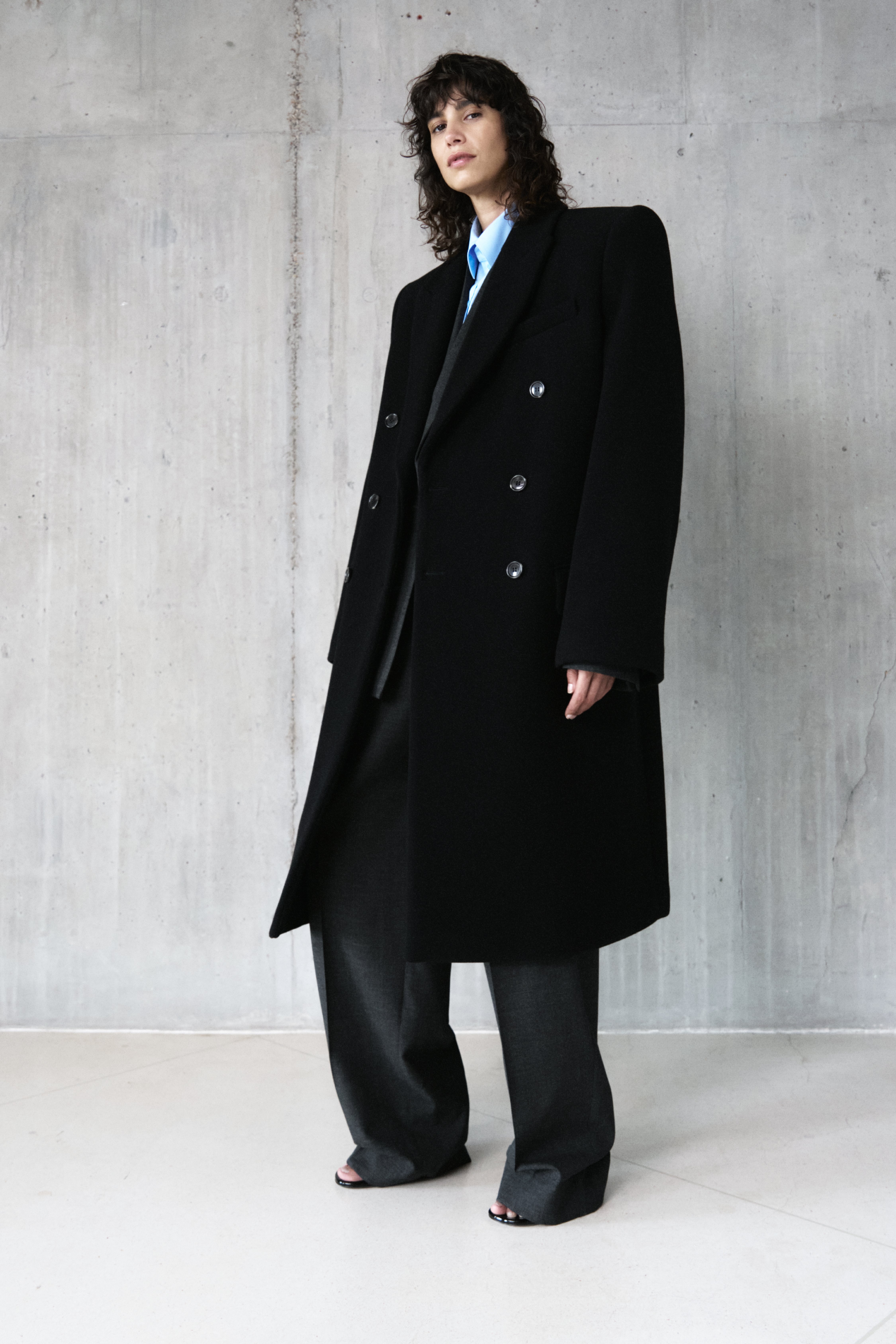 Η Η&Μ συνεργάζεται με την Wardrobe.NYC, το luxury label σύγχρονων essentials με έδρα την Νέα Υόρκη