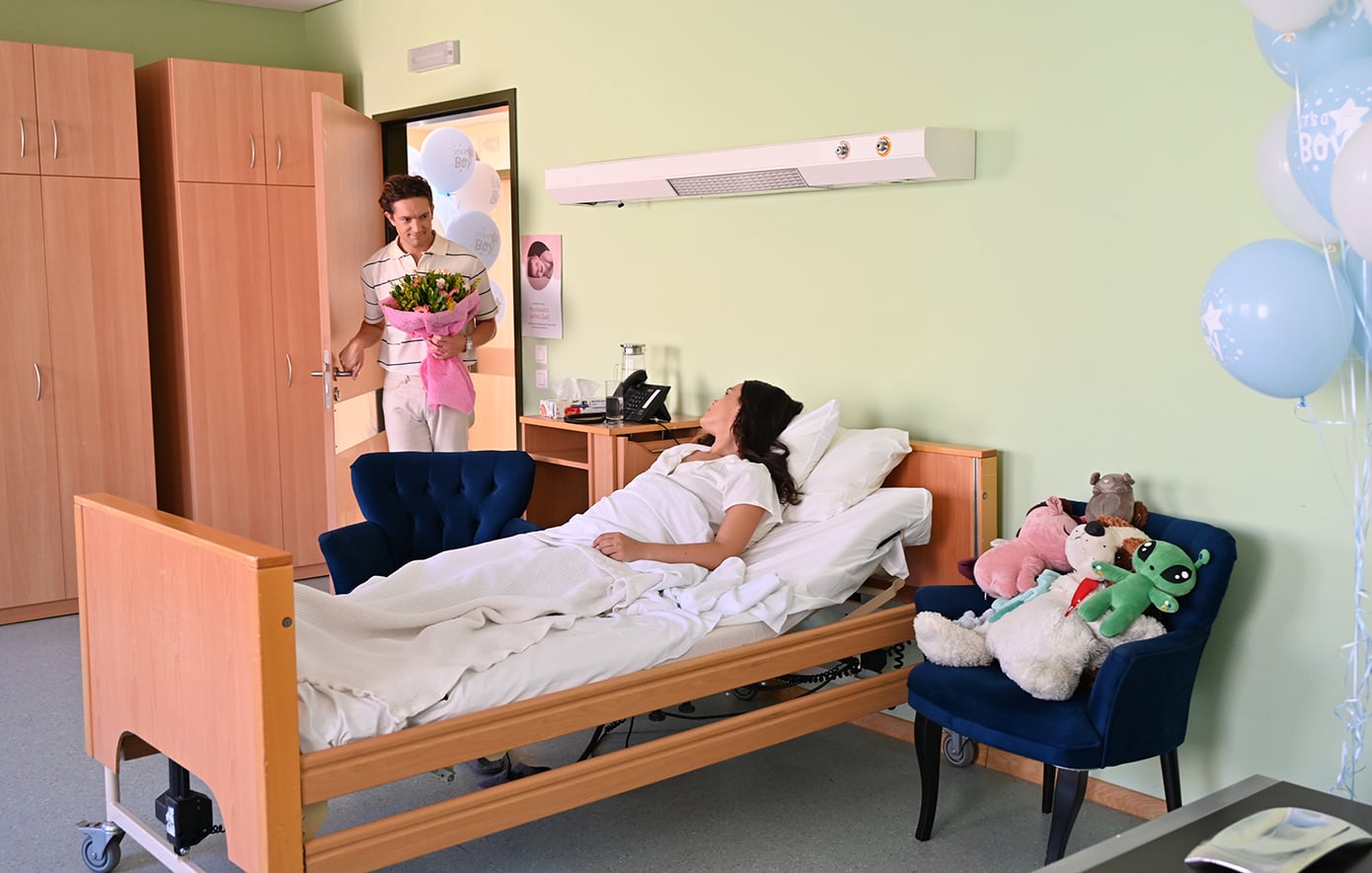 «Να μ’ αγαπάς»: Η Φωτεινή γεννά πρόωρα
