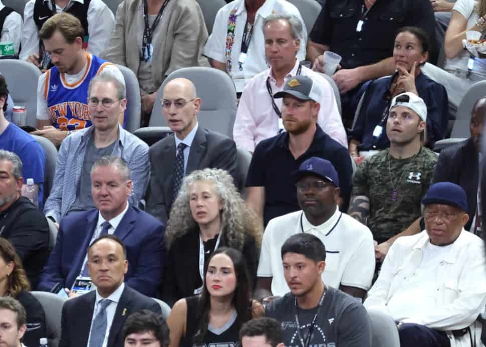 Διάσημες Παρουσίες στους Τελικούς NBA 2026: Knicks εναντίον Spurs