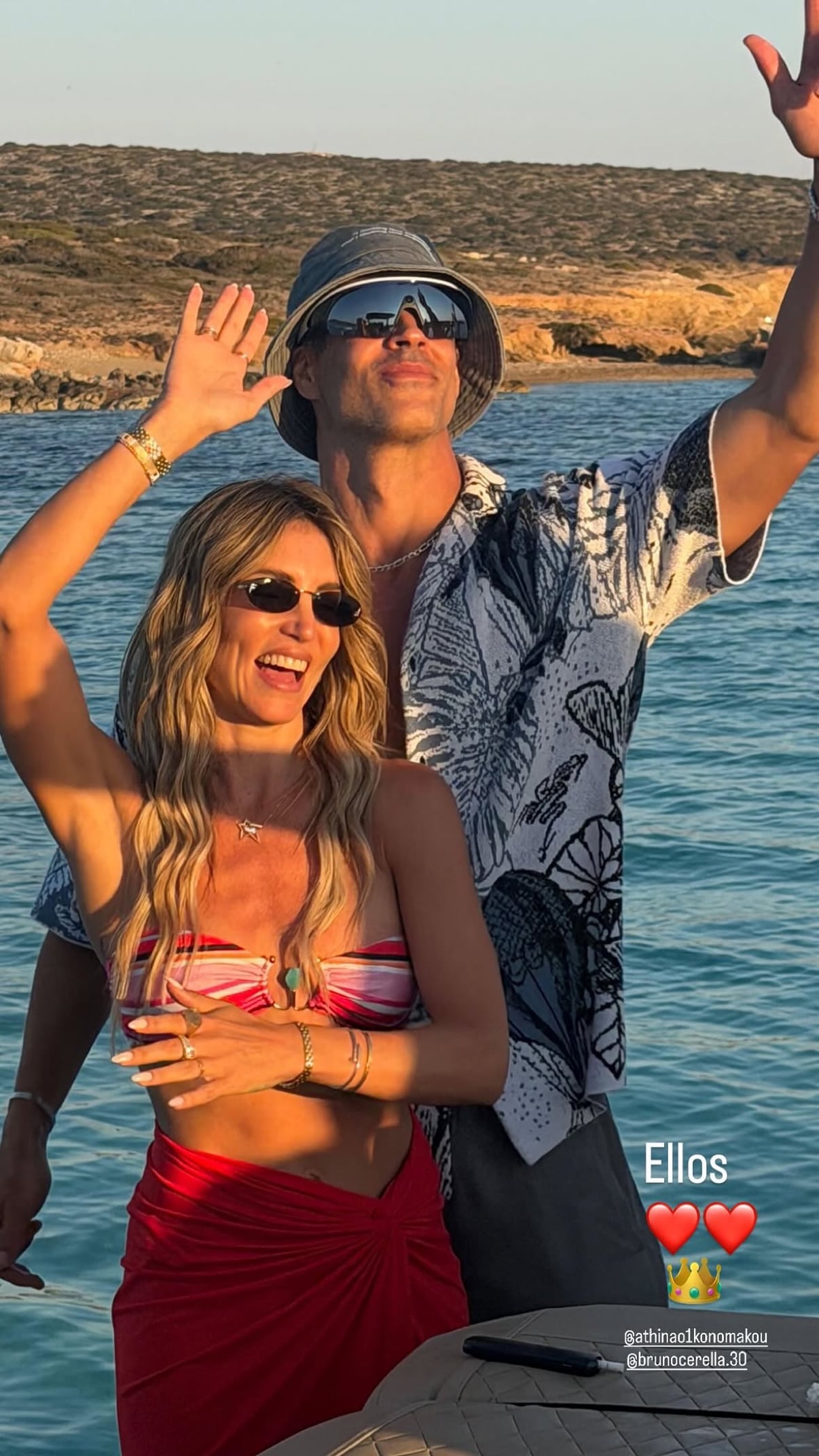 Αθηνά Οικονομάκου – Μπρούνο Τσερέλα: Pre-wedding party στην Πάρο με ξέφρενους χορούς, φιλιά και celebrities καλεσμένους