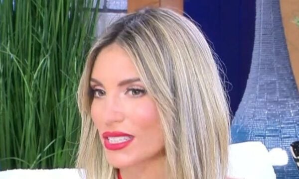 Αθηνά Οικονομάκου: «Για πρώτη φορά ένιωσα και κατανόησα το μυστήριο του γάμου»