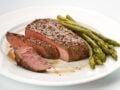 Pepper steak με σπαράγγια