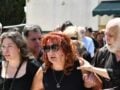 Μαίρη Ραζή στην κηδεία του συζύγου της, Σωτήρη Τσόγκα