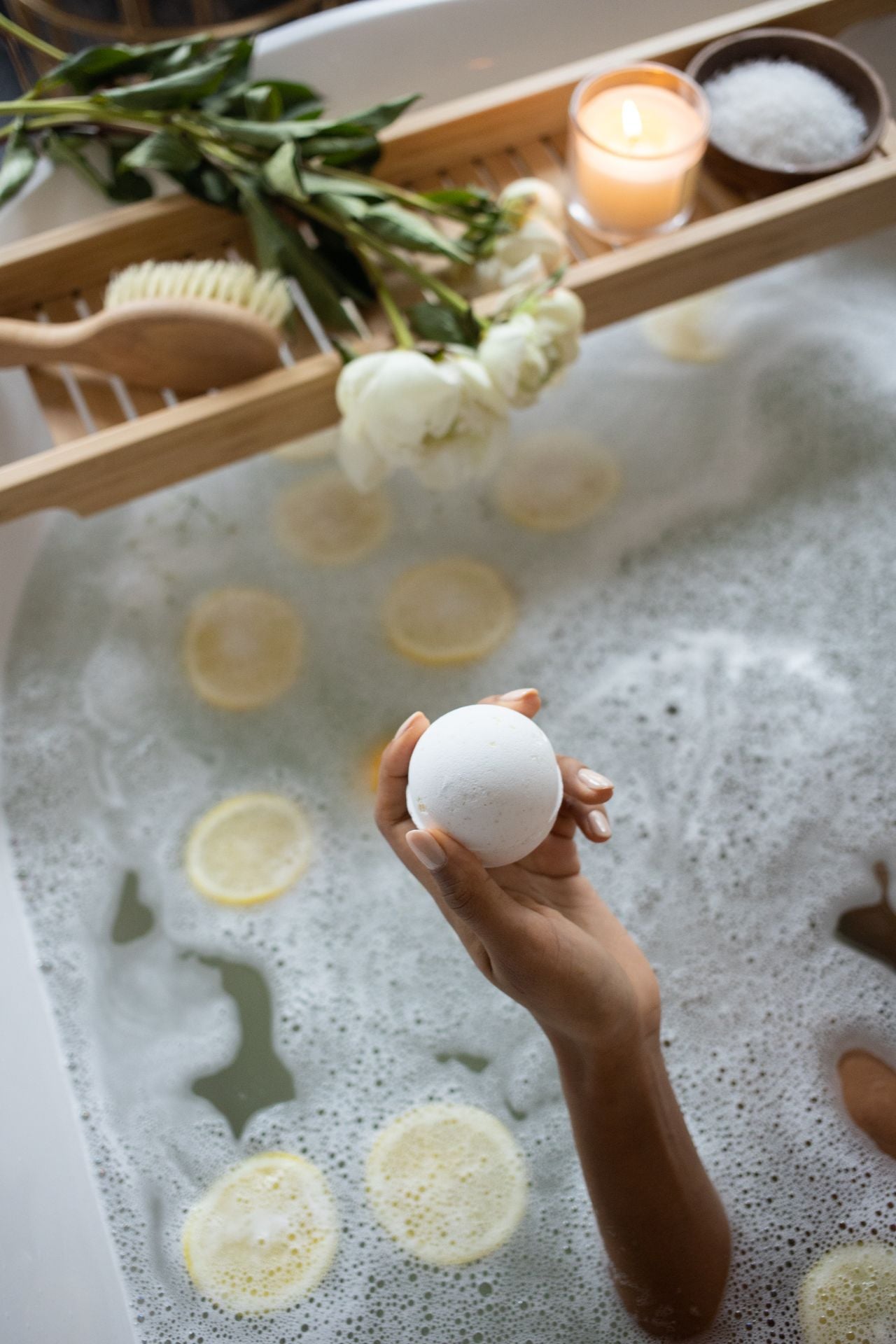Spa day στο σπίτι: Πρόσφερε στην επιδερμίδα σου πολυτελή φροντίδα από την άνεση του χώρου σου