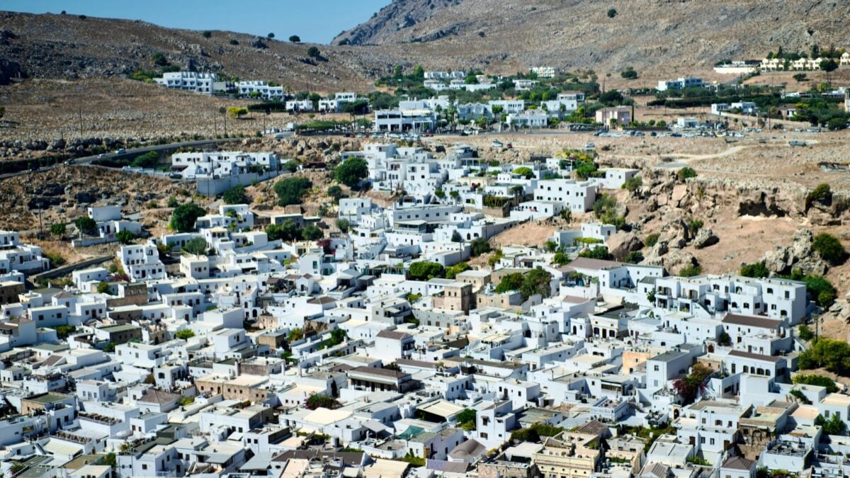 Κυκλαδονήσι που αποθεώνουν οι Times