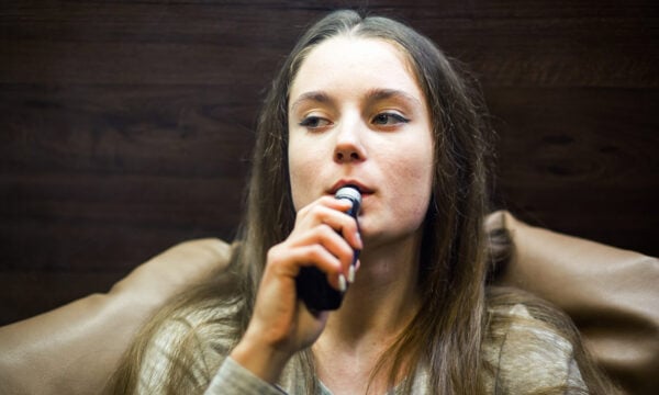 Ειδικοί κρούουν τον κώδωνα: Το άτμισμα υπονομεύει σιωπηλά τους πνεύμονες των νέων