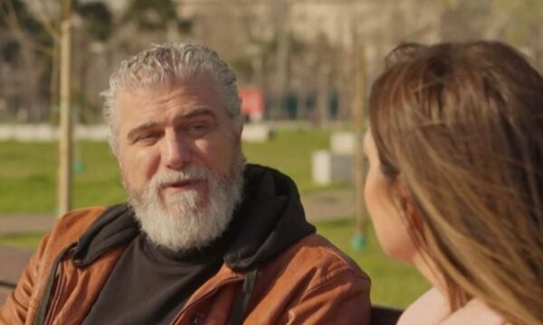 Βλαδίμηρος Κυριακίδης: «Το σπίτι ήταν ένας συνεχής καβγάς και μια σιωπή – Η σχέση των γονιών μου ήταν δύσκολη»