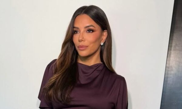Βουργουνδί smokey eye look: Μπορείς να το υιοθετήσεις και το καλοκαίρι με μικρές παραλλαγές