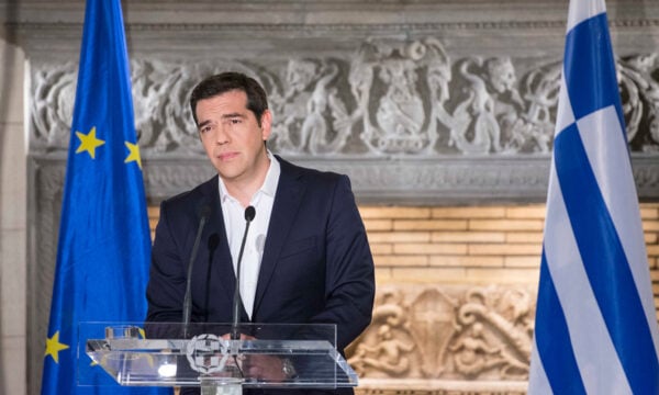«Στο χιλιοστό» από τις Ελένη Βαρβιτσιώτη και Βικτώρια Δενδρινού: Οι πιο δραματικές στιγμές του ελληνικού καλοκαιριού του 2015