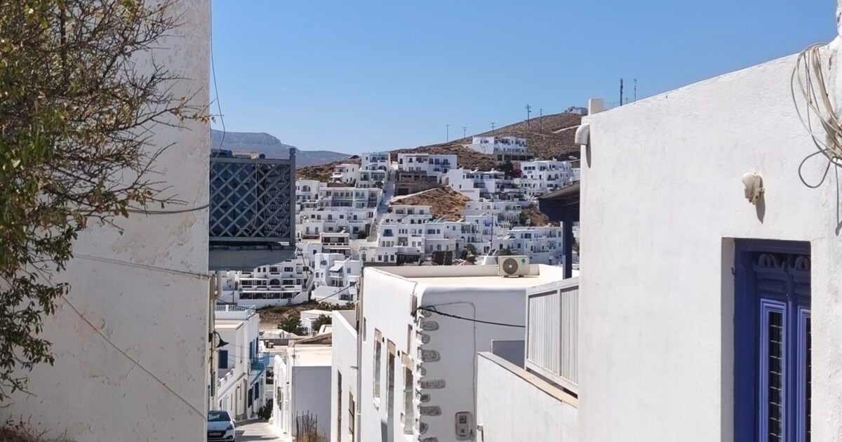 Το ελληνικό νησί που η Sun εξυμνεί ως «μυστικό θησαυρό» της Ευρώπης