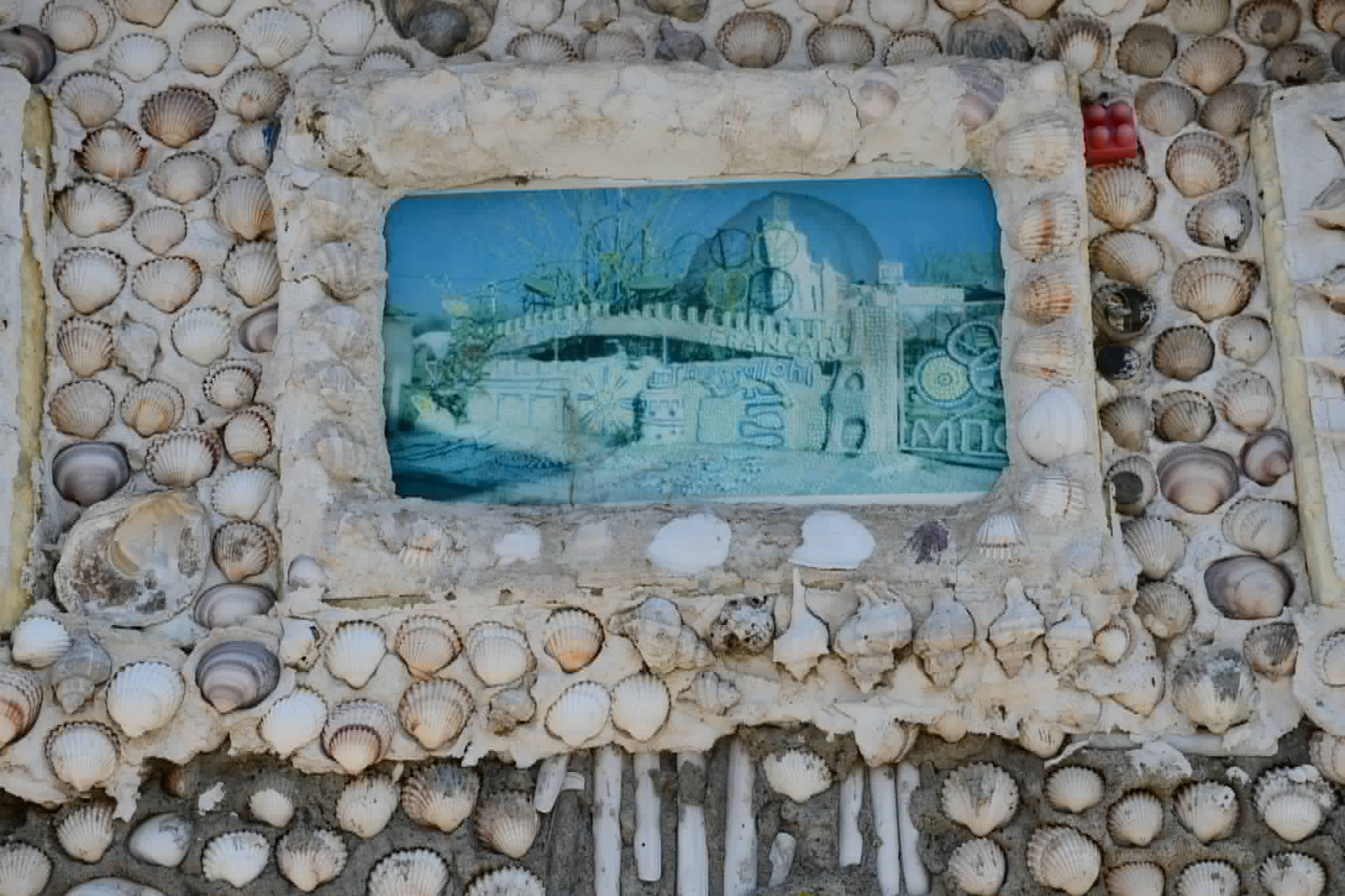 Το «σπίτι των κοχυλιών» και ο «Gaudí» του Παλαιόπυργου Λάρισας