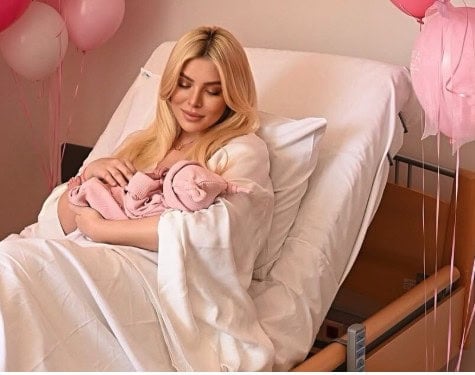 Ο φόβος της Καινούργιου για τη μικρή Ξένια: Η αυστηρή προειδοποίηση στους παπαράτσι που την καταδιώκουν