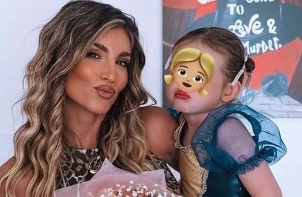 Το μυστικό της Οικονομάκου: Ο λόγος που τα παιδιά της απουσίαζαν από τον γάμο με τον Τσερέλα