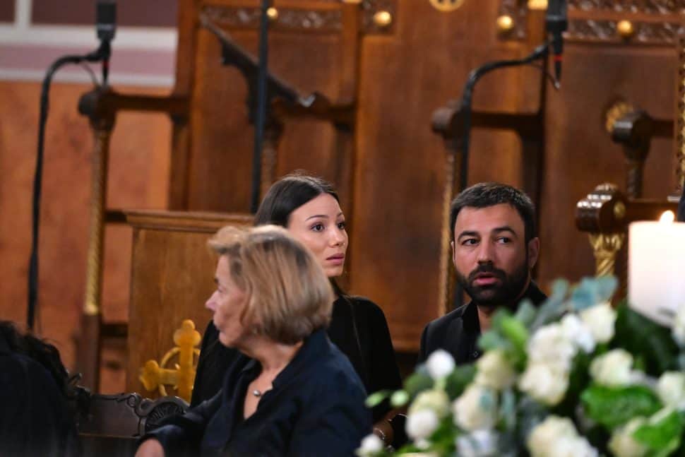 Γκερέκου και Γεωργίου στην κηδεία της Κοντού: «Πού πας Μάρω μου, που πας;»