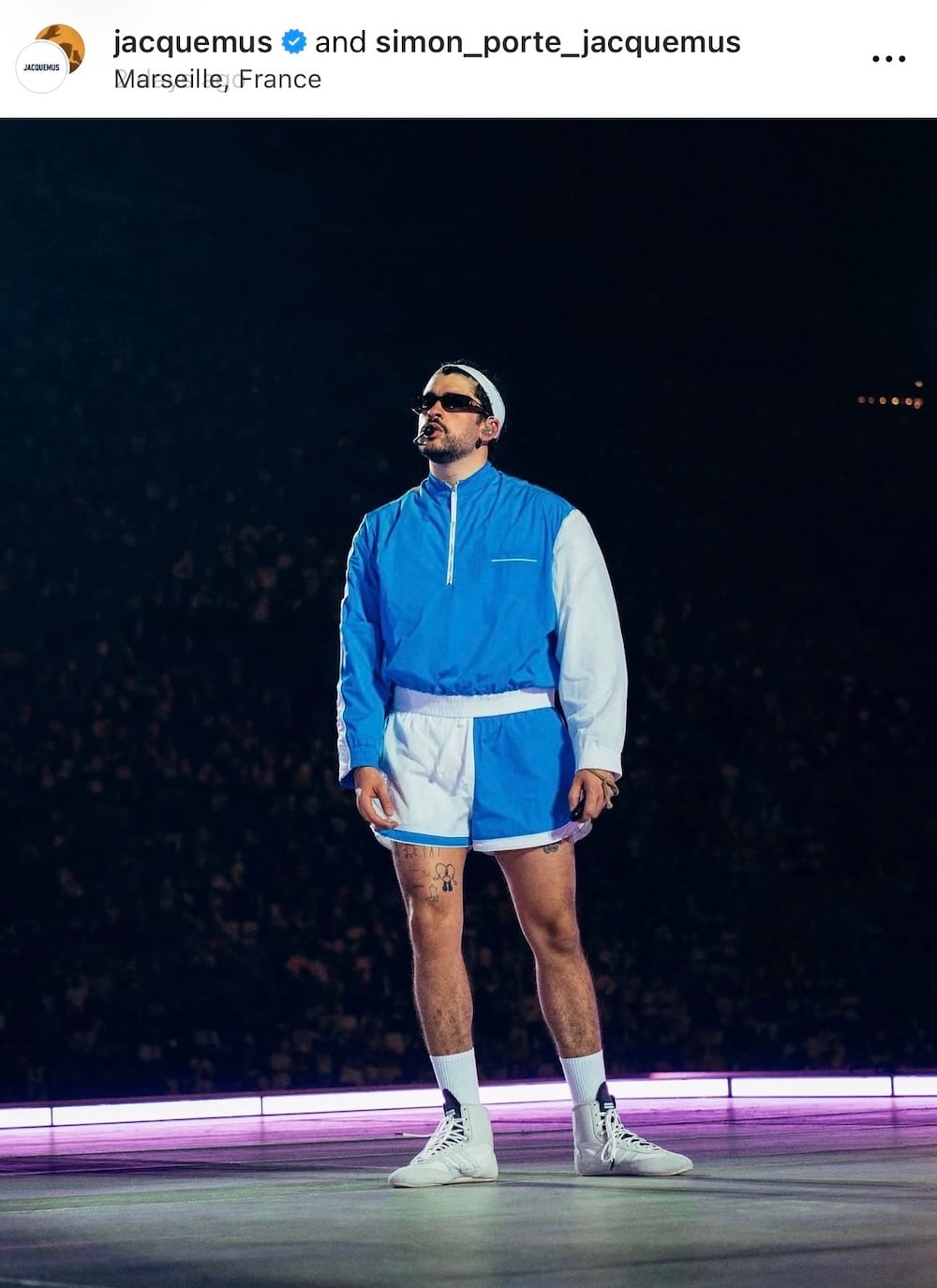 Bad Bunny επέλεξε unisex look με την υπογραφή Jacquemus