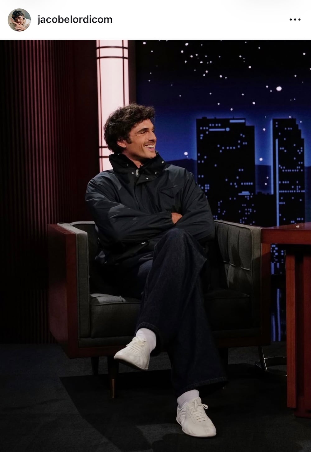 Τζέικομπ Ελόρντι: Το εναλλακτικό look στο late night dress code που άνοιξε νέους ορίζοντες