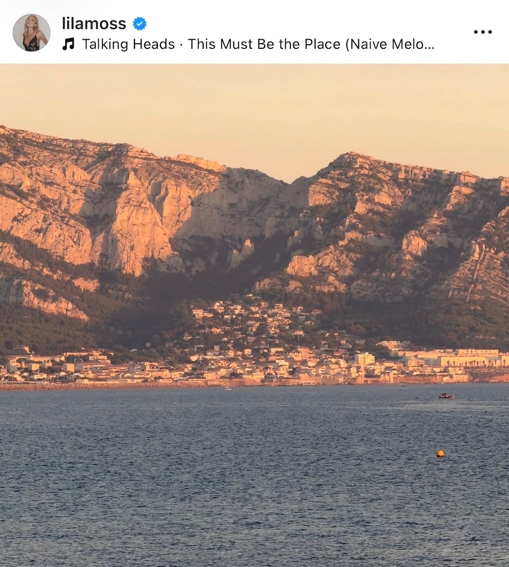Λίλα Μος: Πώς να ετοιμάσετε μια πιο ανάλαφρη βαλίτσα διακοπών