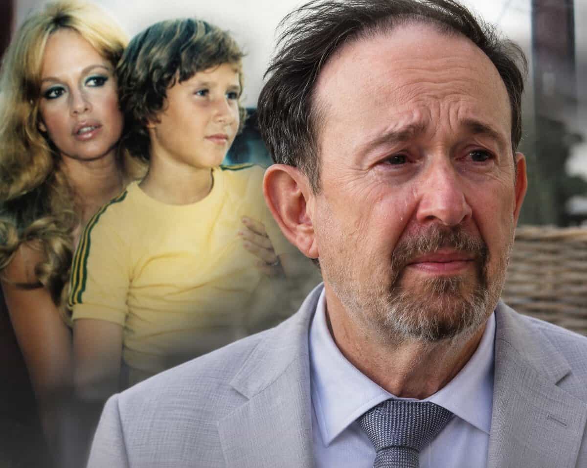 Γιάννης Παπαμιχαήλ: «Σήκω μάνα ξύπνα, μη φεύγεις» – Σπαρακτική ανάρτηση για τα 30 χρόνια από τον θάνατο της Βουγιουκλάκη