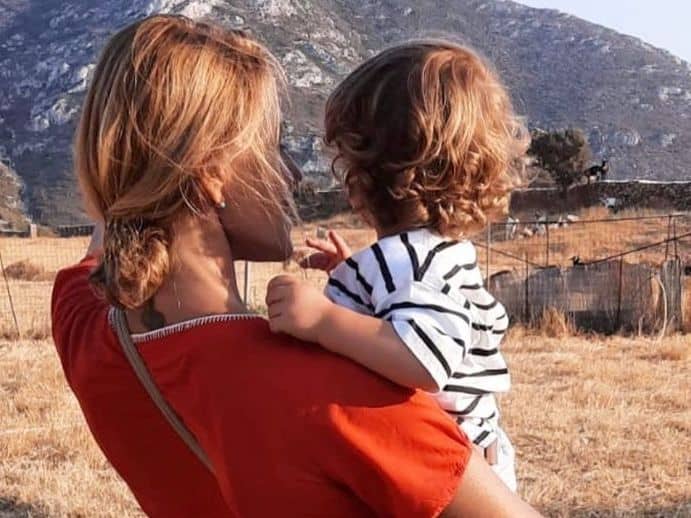 Μπαλατσινού: Το δημοσίευμα που την πλήγωσε, ο Κικίλιας και το δράμα της παραλίας – «Γυρίζουν κεφάλια να δουν αν έχω κυτταρίτιδα»