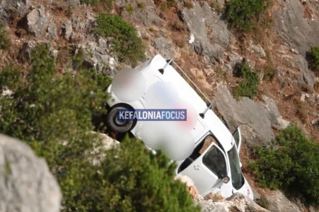 Στάθης, 30χρονος πατέρας 2 παιδιών, αυτοκτόνησε πέφτοντας σε γκρεμό στην Κεφαλονιά: Το σημείωμα που άφησε (φωτο-βιντεο)