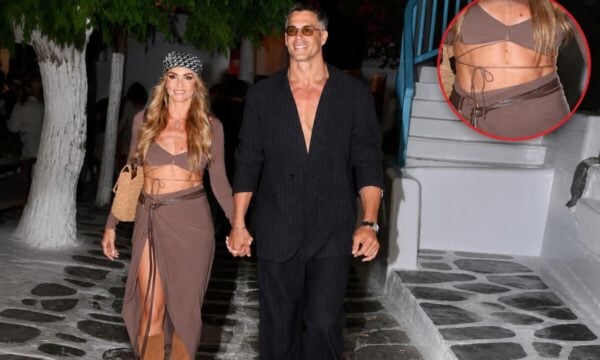 Αθηνά Οικονομάκου: Αποκάλυψη στα Ματογιάννια – Όλη η Μύκονος κοίταζε την κοιλίτσα της
