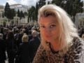 Το τελευταίο «αντίο» στη διασώστρια στη Σύρο: Σπαράζουν τα δύο ανήλικα παιδιά της και ο σύζυγος – Το κοριτσάκι με λευκά και ο γιος με…