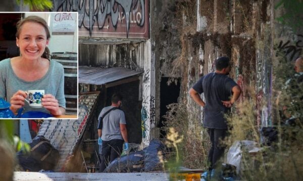 Με τα πόδια μετέφερε τη βαλίτσα με το πτώμα στην Κυψέλη ο δολοφόνος: Στο μικροσκόπιο οι «Αμερικανοί φίλοι»-Γιατί γυρνούσε τα σπίτια η Βρετανίδα;