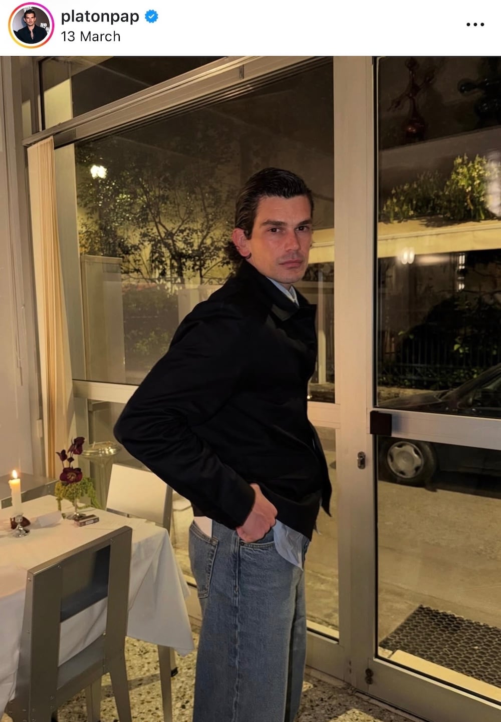 Πλάτωνας Παπαγιαννόπουλος: fashion worker με ολοκληρωμένο επιμελημένο look