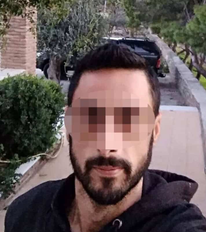 Σύρος: Η φωτογραφία της νεκρής Βάγγης που κυκλοφόρησε μετά την κηδεία – Οι εικόνες που δεν πρέπει να δουν ποτέ τα παιδιά της