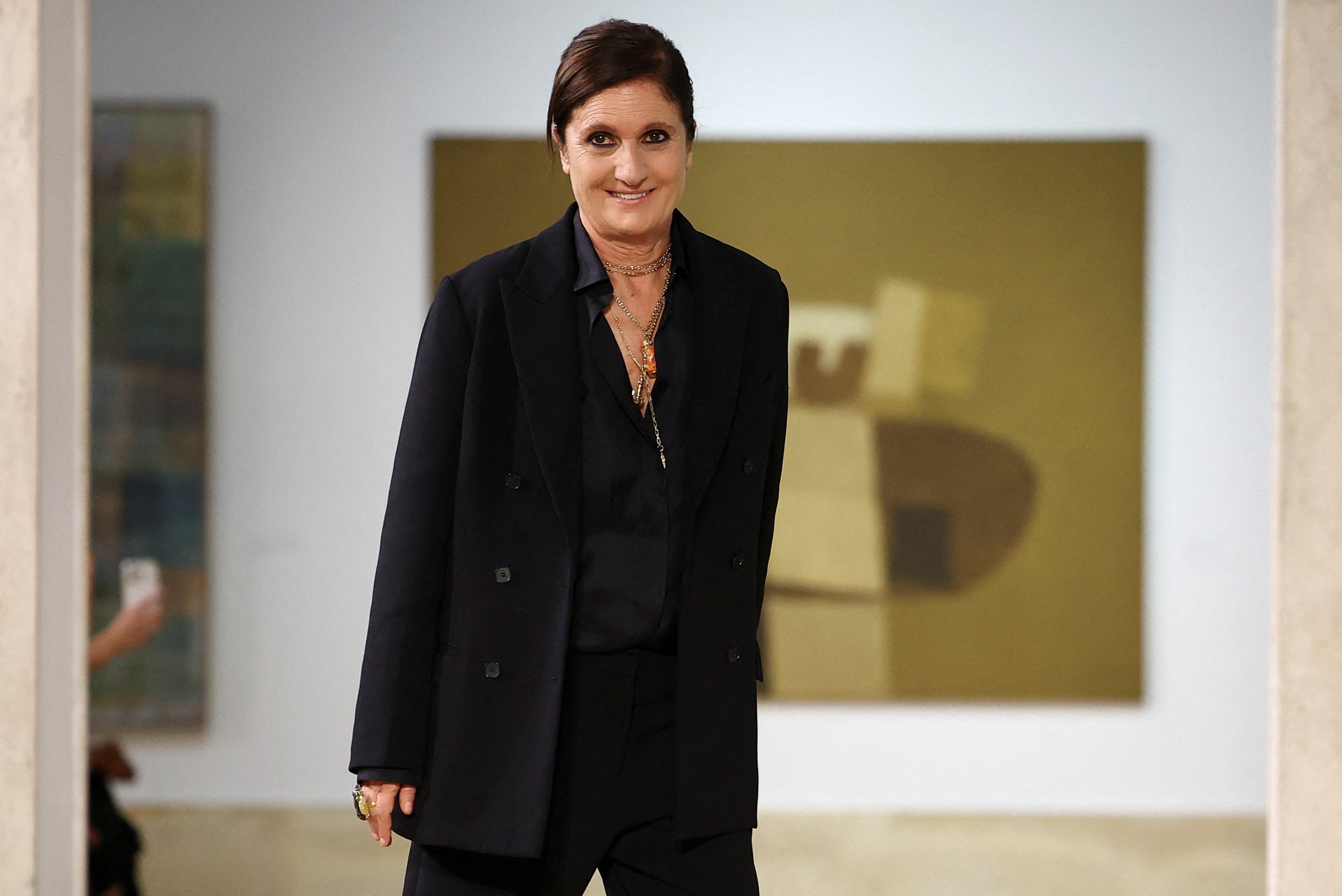 Fendi: Η Maria Grazia Chiuri παρουσίασε την πρώτη συλλογή υψηλής ραπτικής του οίκου στη Ρώμη