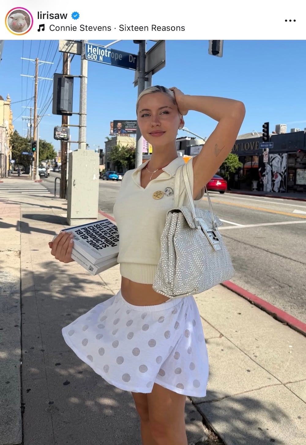 Iris Law: Το στιλ της και η μελλοντική εικόνα της μόδας