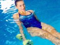 Οι 5 καλύτερες ασκήσεις στο νερό για δυνατούς κοιλιακούς