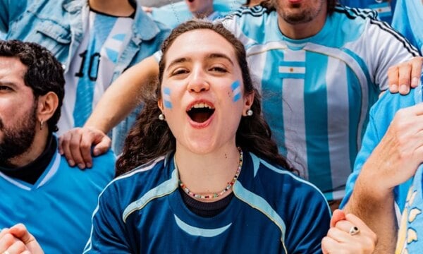 Μουντιάλ 2026: Τα οφέλη του ποδοσφαίρου για την ψυχική υγεία και γιατί το να το βλέπεις μπορεί να σε κάνει πιο ευτυχισμένο