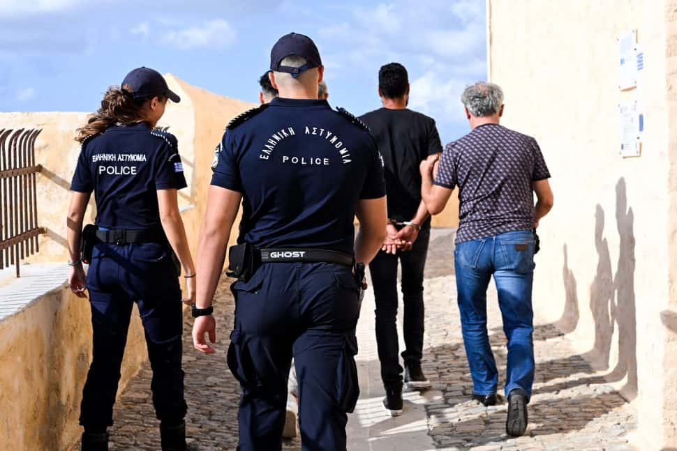 Σύρος: 41χρονος ισχυρίστηκε στον εισαγγελέα «Τη μαχαίρωσα γιατί…» για τη δολοφονία της διασώστριας του ΕΚΑΒ