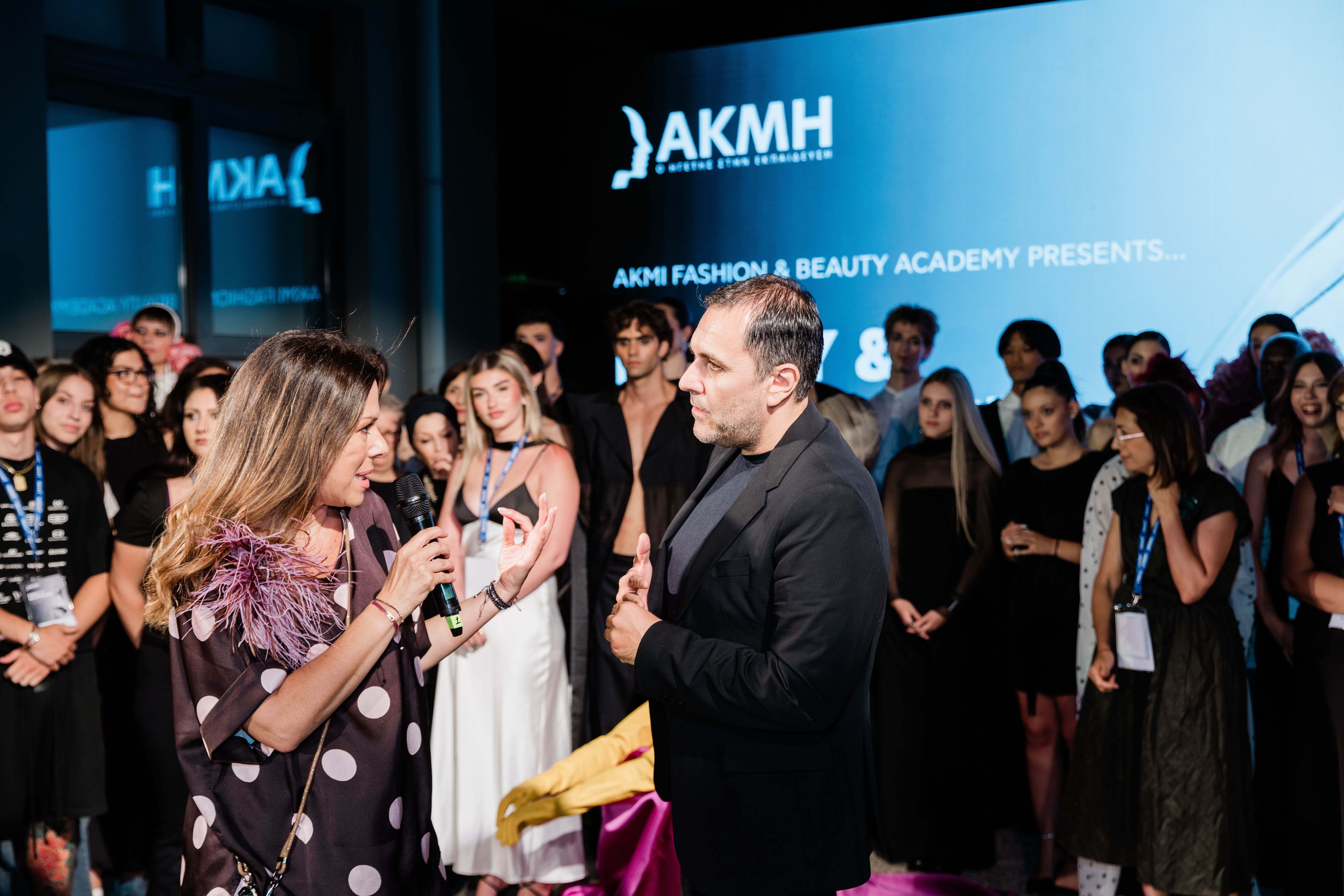 AKMI Fashion & Beauty Academy: fashion shows με στοιχεία παραμυθιού και maximalism style