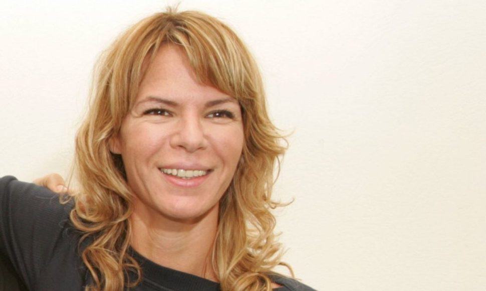 Έλενα Κατραβά: Κλεισμένη στο σπίτι της μετά τον χαμό του Λορέντζο, με τους γιους της στην κηδεία αύριο