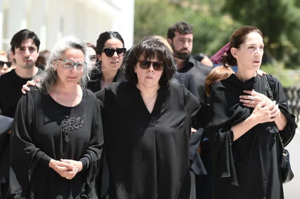 Αριέττα Μουτούση: Η 68χρονη ηθοποιός με άσπρα μαλλιά και κόρη της Νόνικας Γαληνέα