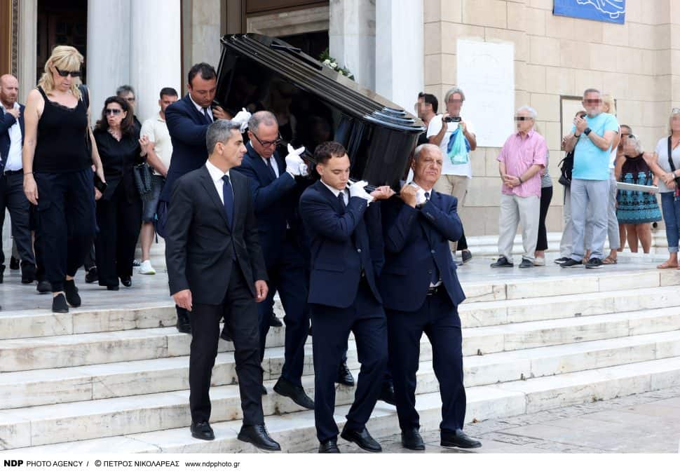 Μάρω Κοντού: Διέρρευσε φωτογραφία με ανοιχτό το φέρετρο