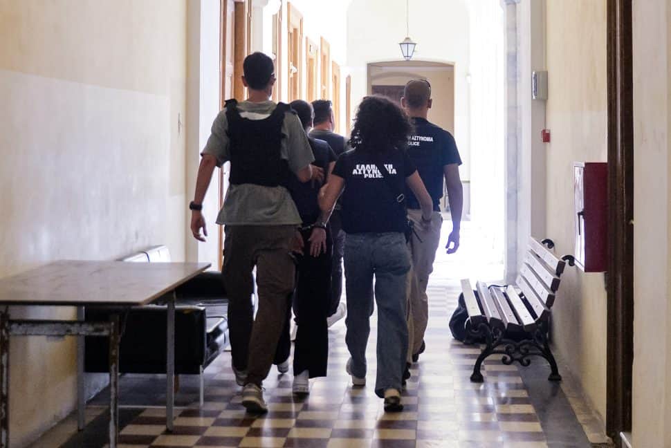 Σύρος: Φωτογραφίες-ντοκουμέντο από τη ζωή της 30χρονης ερωμένης του δράστη πριν την τραγωδία
