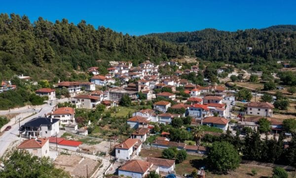 Θεσσαλονίκη: χωριό με καταπράσινη κοιλάδα και θέα, σε 1 ώρα και 20 λεπτά