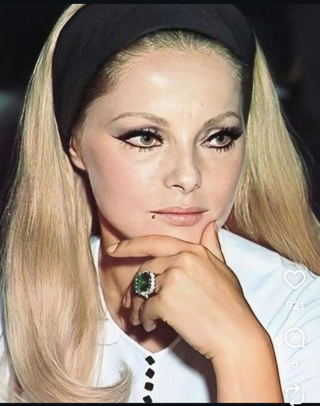 60s makeup look από τον Εμμανουήλ Αποστολάκη