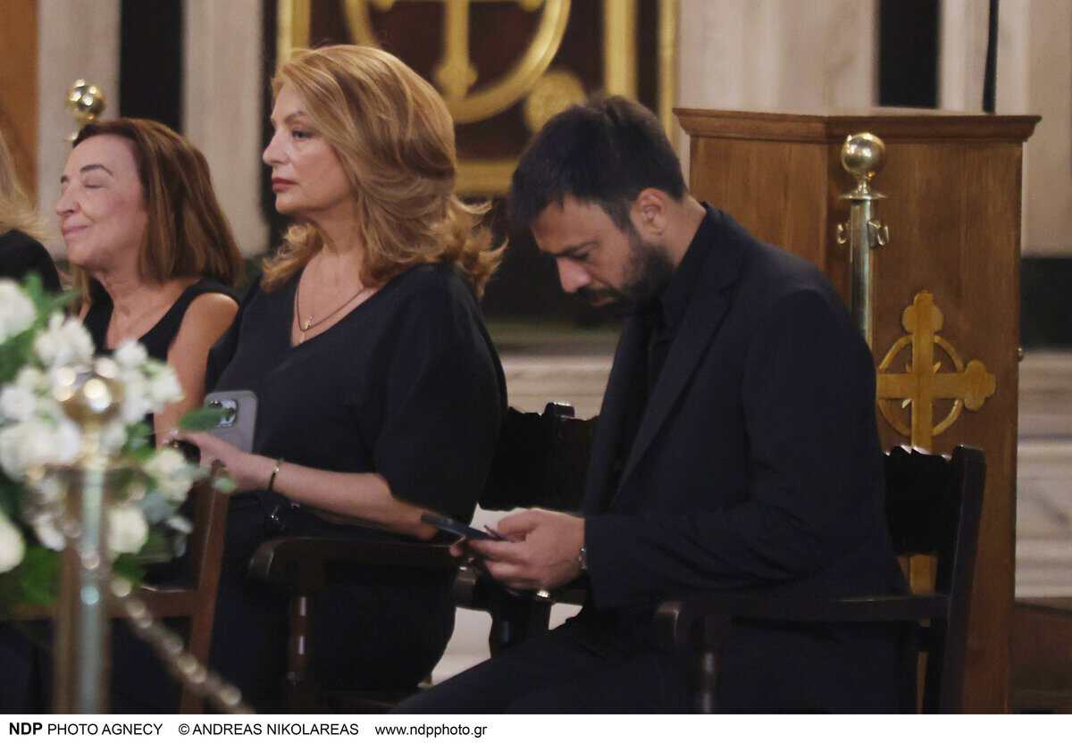 Γκερέκου και Γεωργίου στην κηδεία της Κοντού: «Πού πας Μάρω μου, που πας;»