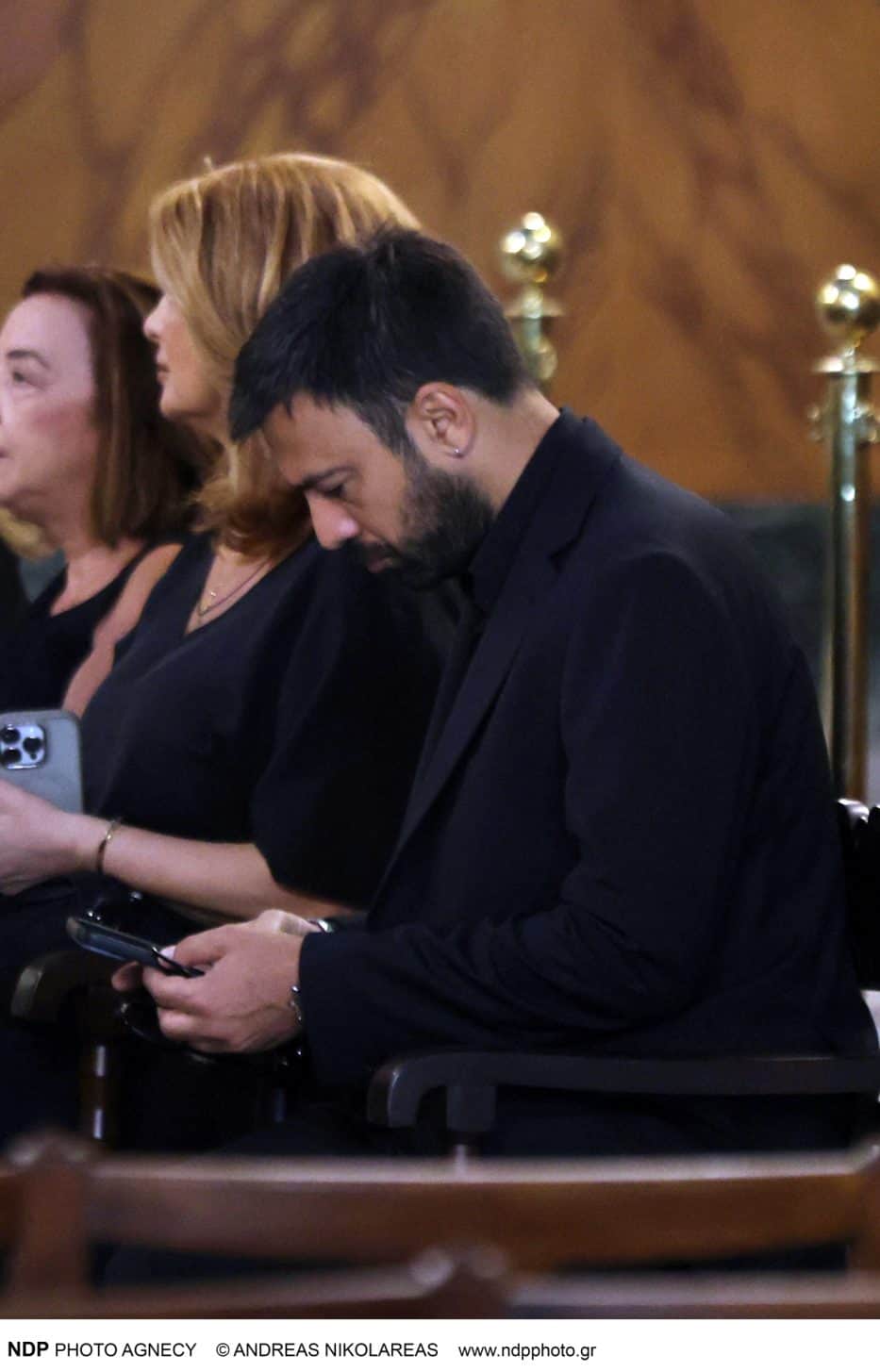 Γκερέκου και Γεωργίου στην κηδεία της Κοντού: «Πού πας Μάρω μου, που πας;»