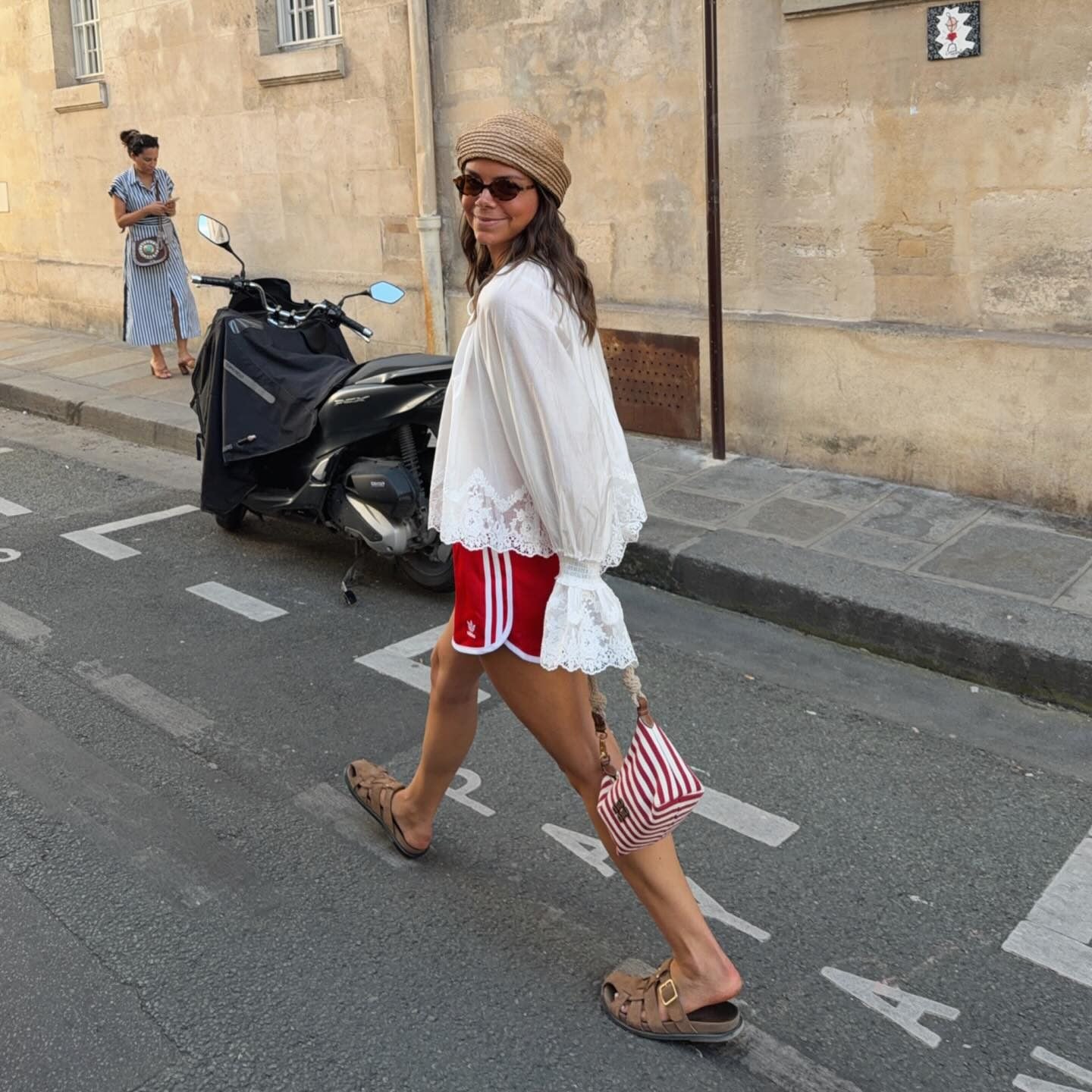 Το σορτσάκι γυμναστηρίου που κατέκτησε το street style του 2026
