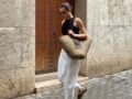 Ψάθινο καλάθι στην πόλη: 5 τρόποι να το φορέσουμε χωρίς να μοιάζει ότι πάμε παραλία