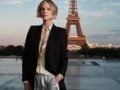 Charlize Theron: Το σατέν σορτς ως luxury ανατροπή του καλοκαιριού