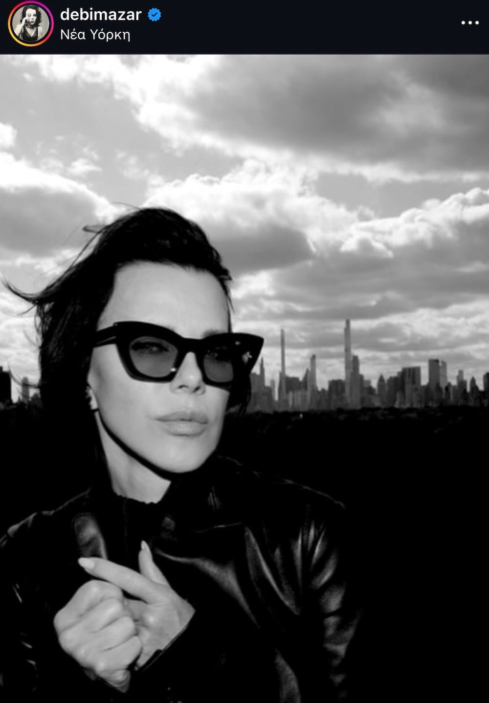 Debi Mazar: δεν ακολούθησε ποτέ τη μόδα, εξελίχθηκε μαζί της