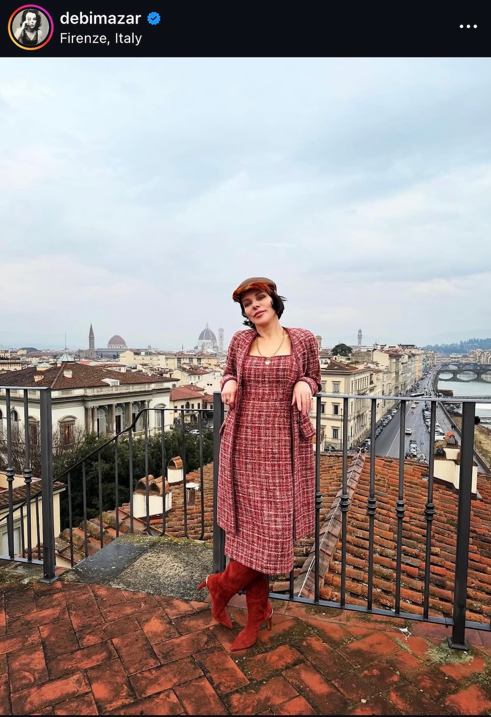 Debi Mazar: δεν ακολούθησε ποτέ τη μόδα, εξελίχθηκε μαζί της