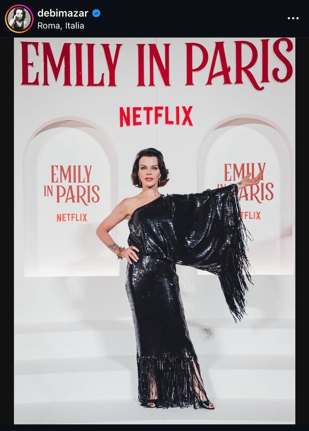 Debi Mazar: δεν ακολούθησε ποτέ τη μόδα, εξελίχθηκε μαζί της